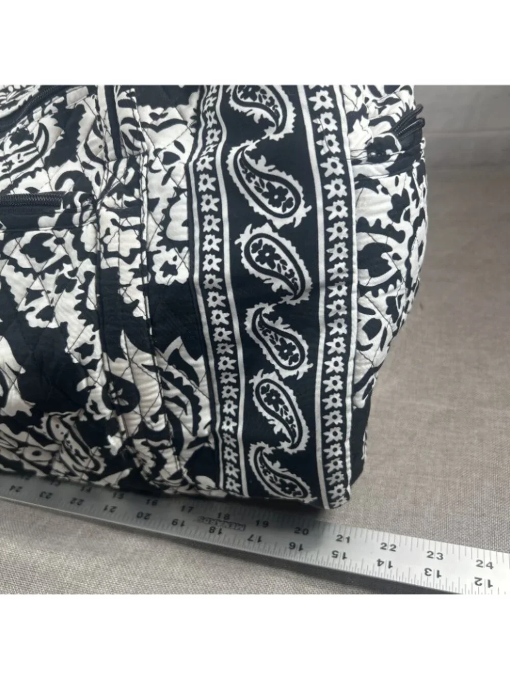 Black And White Paisley Quilted Large Duffel Weekender Bag Multi zip 21” X 11”